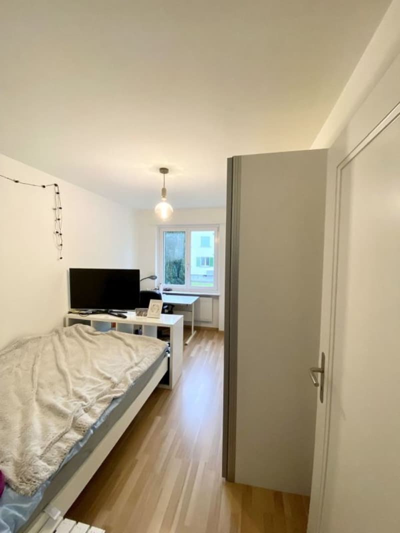 Schlafzimmer  / Arbeitszimmer