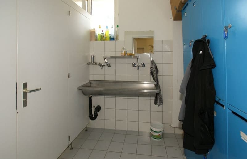 Spazi commerciali in affitto ad Amriswil – Magazzino con ufficio e WC (10)