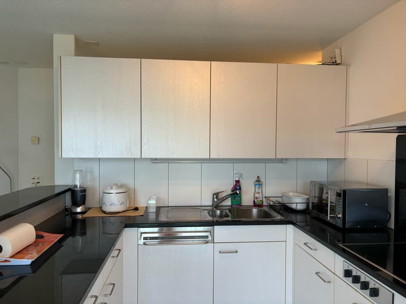 2.5-Zimmer-Wohnung - möbliert - mit Balkon in Buchs Zürich (11)