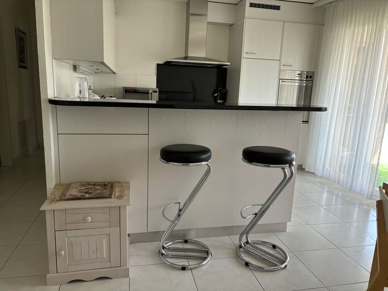 2.5-Zimmer-Wohnung - möbliert - mit Balkon in Buchs Zürich (9)