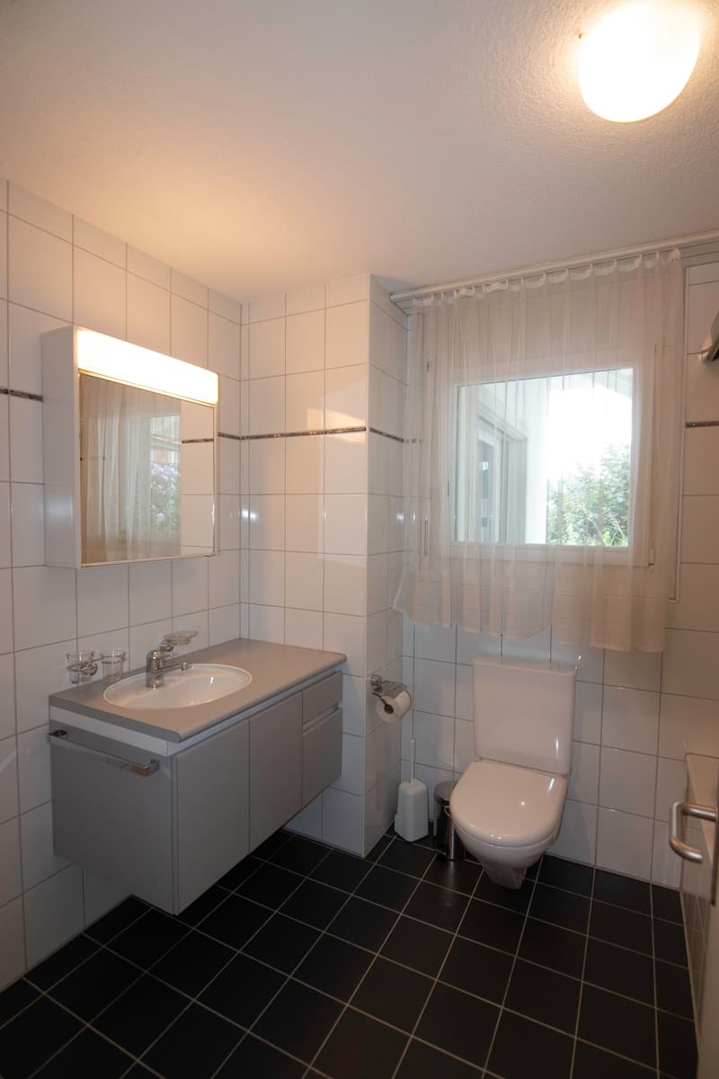 2,5-Zimmer-Wohnung möbliert – mit eigener Waschküche (4)