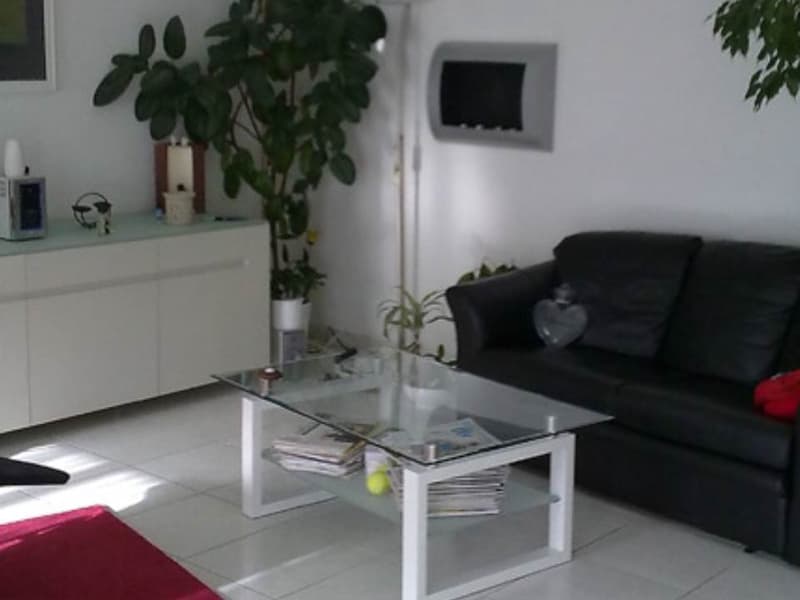 Möblierte 2.5-Zimmer- Wohnung - Balkon, eigene Waschraum, Lift - in Buchs Zürich (12)