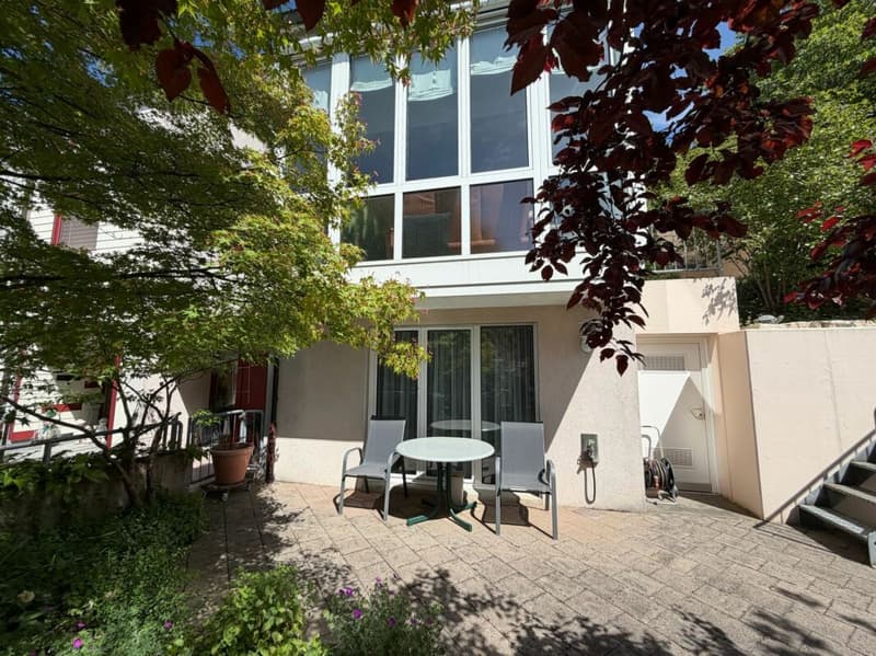 Gepflegte Doppelhaushälfte an leicht erhöhter, sonniger Lage mit unverbaubarer Aussicht (12)