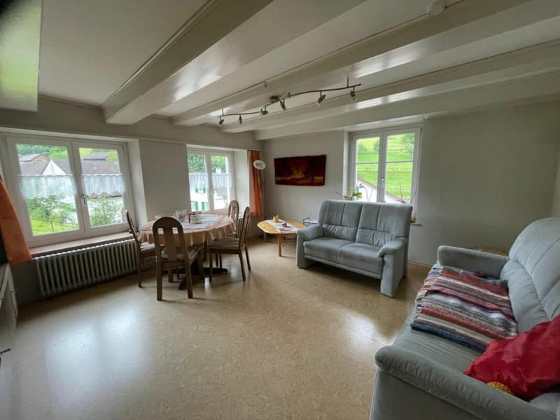 Spacious property with 2 residential units and potential (8)