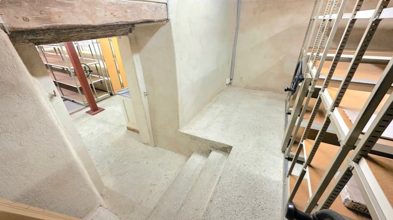 Spazio commerciale affascinante nel cuore di Balsthal (9)