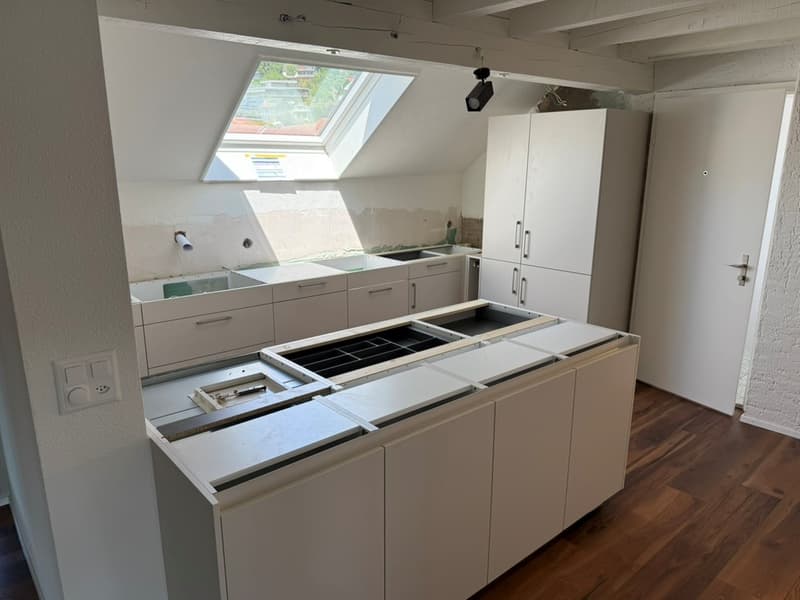 Erstbezug nach Sanierung: Charaktervolle 4.5-Zimmer-Maisonette-Wohnung mit Wintergarten und Galerie (4)