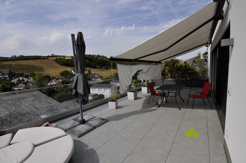 Modern 3.5-room attic apartment with panoramic view in Bözen (9)