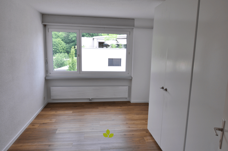 Appartement lumineux 4.5 pièces avec balcon à Riniken – disponible immédiatement ! (5)