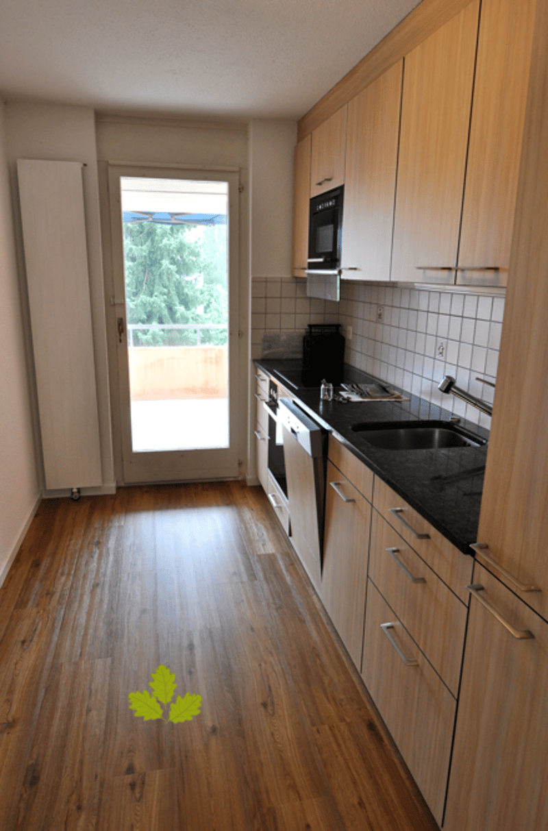 Appartement lumineux 4.5 pièces avec balcon à Riniken – disponible immédiatement ! (2)