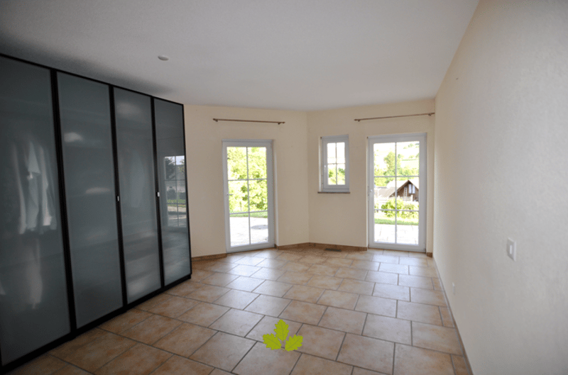 Luxuriöse Einliegerwohnung an Hanglage in Elfingen (6)