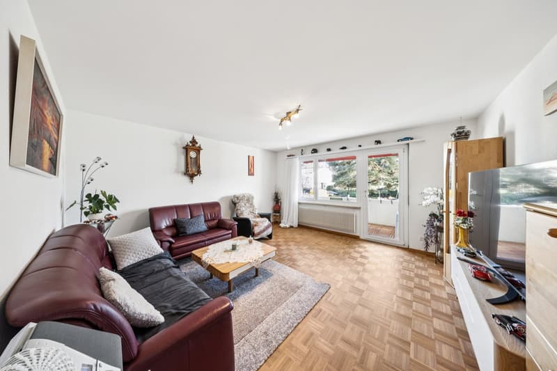 Attractive 4-room apartment with south-facing balcony and direct garden access in Münchenbuchsee (2)