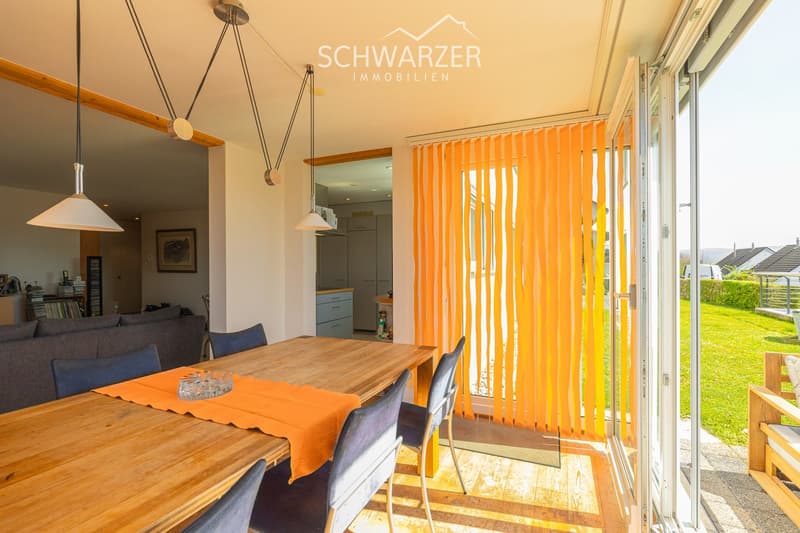 Arrival, Revival & Well-being - Sunny 5.5-room apartment with panoramic view, garden & quality of life (3)