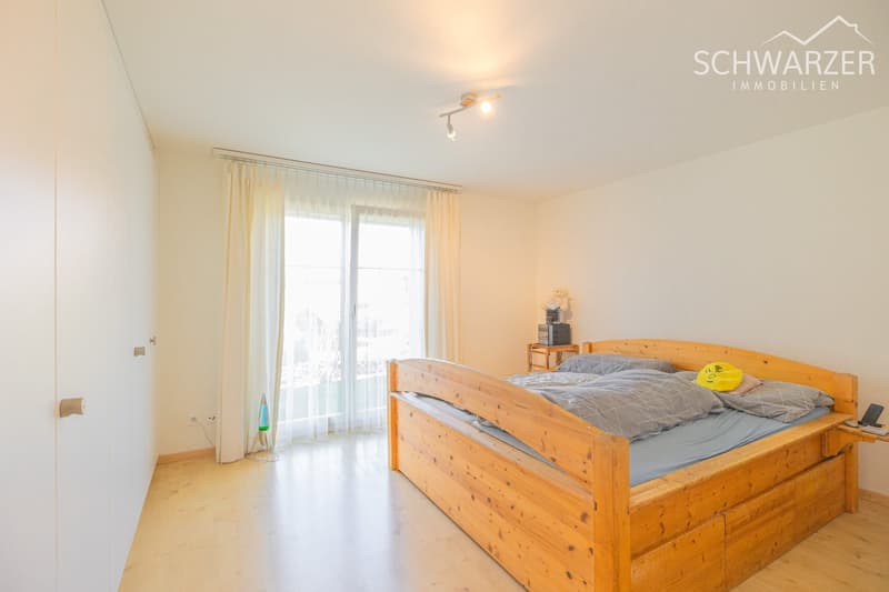 Arrival, Revival & Well-being - Sunny 5.5-room apartment with panoramic view, garden & quality of life (9)