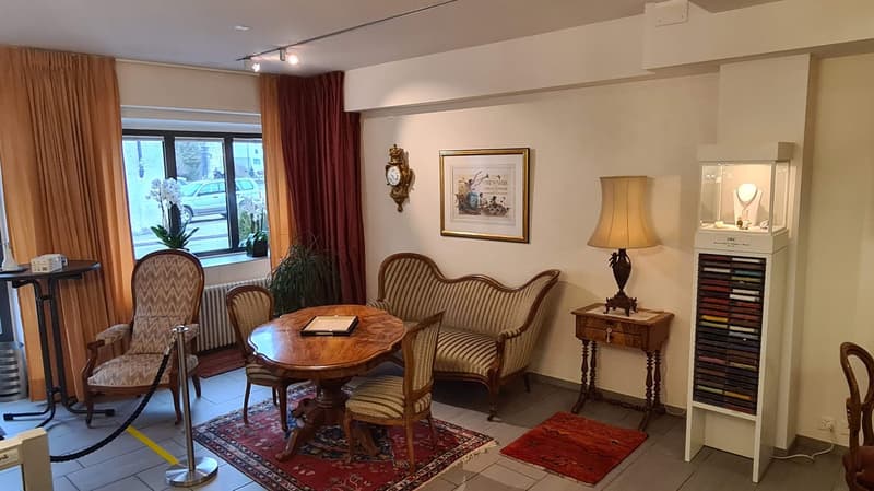 Casa residenziale e commerciale in posizione eccellente a Schaffhausen (14)