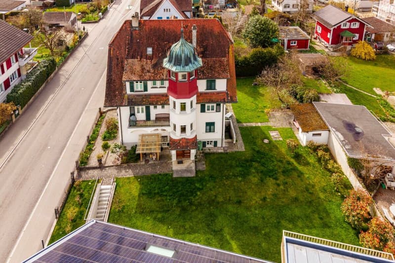Historic residential house (FULLY RENTED) with 4 apartments (in condominium ownership) & 5 external underground parking spaces (7)
