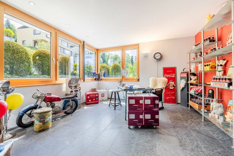 Premium-Einfamilienhaus mit Panorama-Seeblick und aussergewöhnlicher Grundstücksfläche (21)