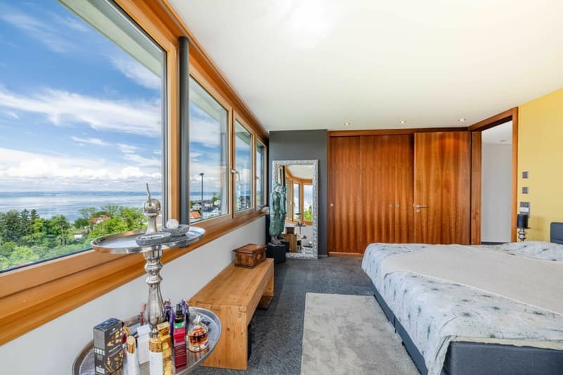 Premium-Einfamilienhaus mit Panorama-Seeblick und aussergewöhnlicher Grundstücksfläche (3)