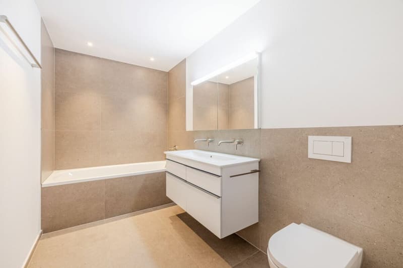Wohnen mit Komfort: 4.5-Zimmer Neubauwohnung mit sonnigem Balkon (8)