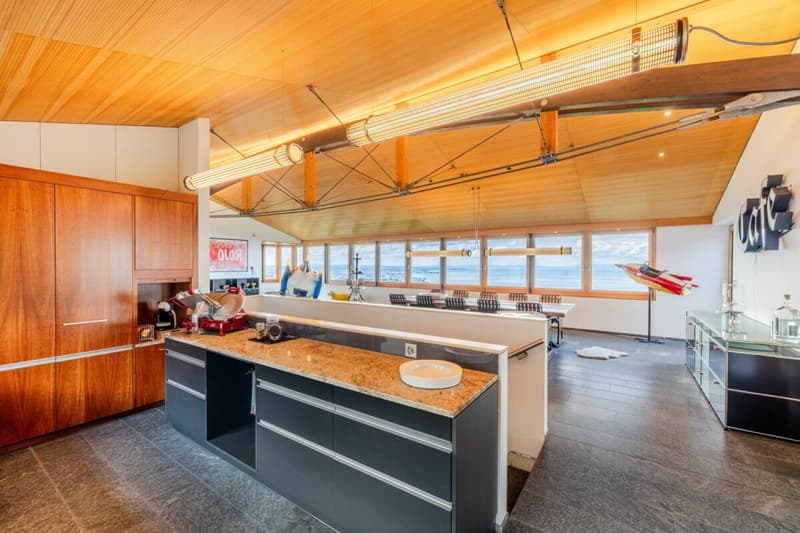 Premium living with a lake view: Spacious single-family house in a privileged location (8)