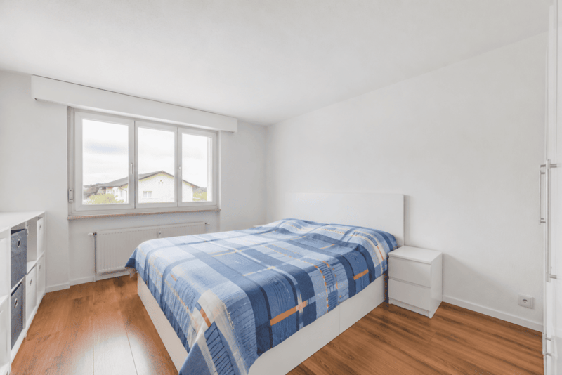 Appartamento mansardato spazioso di 5,5 locali con terrazza sul tetto e potenziale di personalizzazione (5)