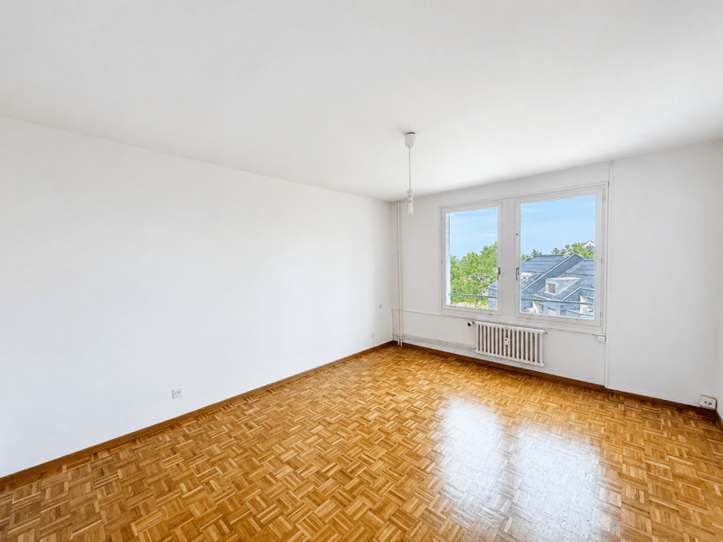 Appartement spacieux 5 pièces au 2e étage dans le centre de St. Gallen (5)