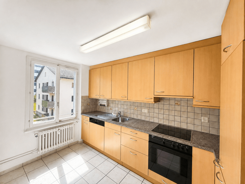 Appartement spacieux 5 pièces au 2e étage dans le centre de St. Gallen (3)