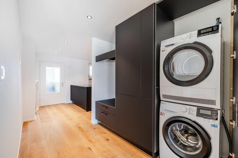Holiday flair meets living comfort - First occupancy in high-quality 2.5-room apartment (2)