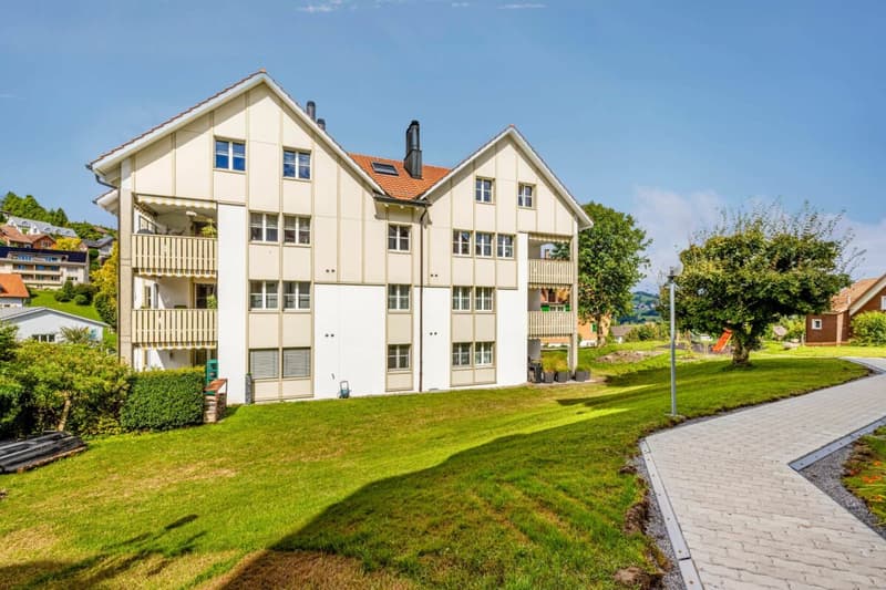 Über den Dächern von Speicher: Lichtdurchflutete Maisonette mit viel Raum und Ruhe (13)
