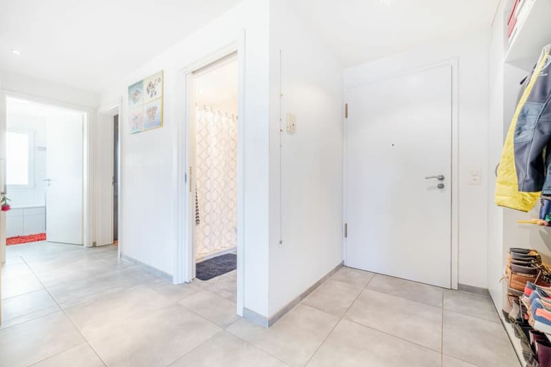 SEENAH WOHNEN: GROSSZÜGIGE 4.5-ZIMMER-WOHNUNG MIT GEDECKTER TERRASSE (2)