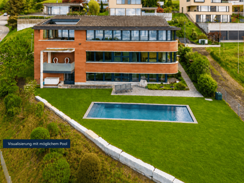 WO DER SEE ZUM PANORAMA WIRD: EXKLUSIVES EINFAMILIENHAUS AUF GROSSZÜGIGEM GRUNDSTÜCK (1)