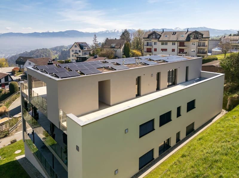 LOGENPLATZ ÜBER DEM BODENSEE: PANORAMA-ATTIKA MIT PRIVATEM POOL (11)