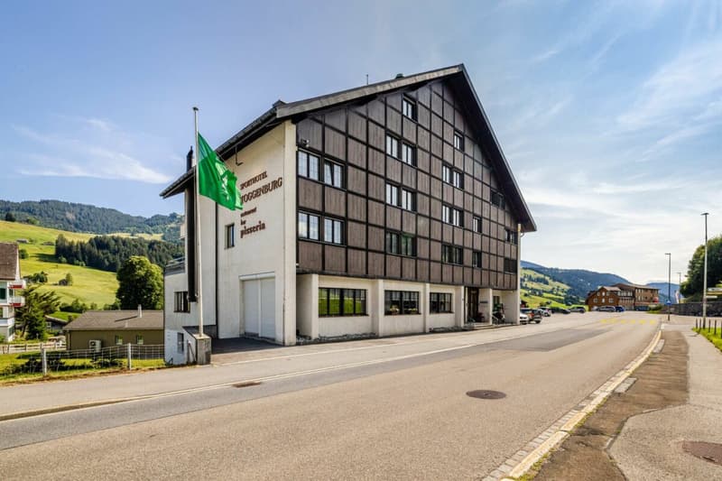 VIEL POTENZIAL AN BESTER LAGE: HOTEL TOGGENBURG MIT TRAUMAUSSICHT UND IDEALER STRUKTUR (15)