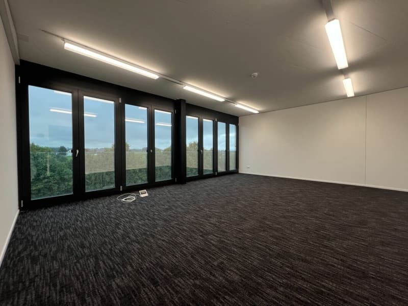 Modernes Büro an Verkehrsgünstiger Lage (3)