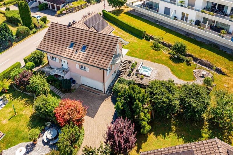 Familien aufgepasst - Einfamilienhaus mit grossem Garten und vielen Extras (4)