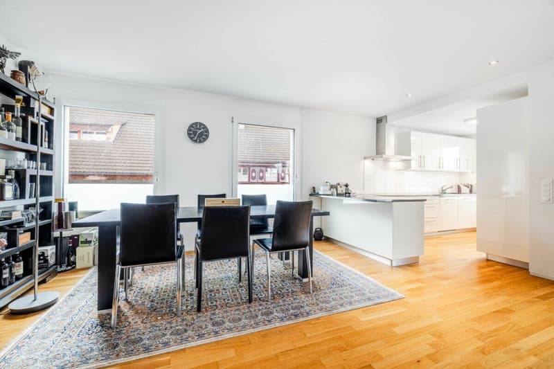 4.5-Zimmer Gartenwohnung | Seenah und zentral wohnen im steuergünstigen Bottighofen (4)