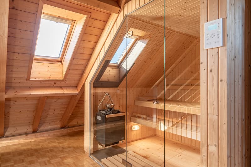 Grosse 4-Zimmer-Maisonette-Wohnung mit Sauna und herrlicher Aussicht in Schüpfen (15)