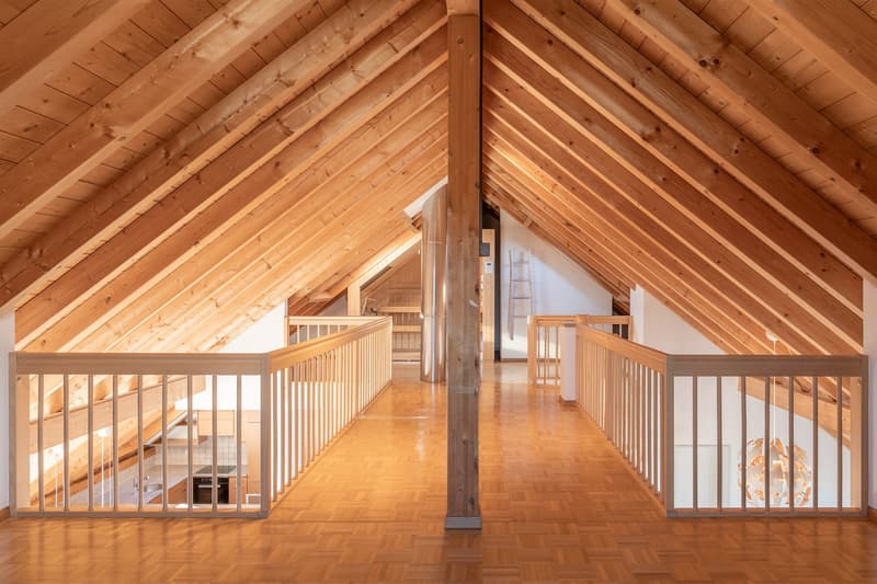 Grosse 4-Zimmer-Maisonette-Wohnung mit Sauna und herrlicher Aussicht in Schüpfen (14)