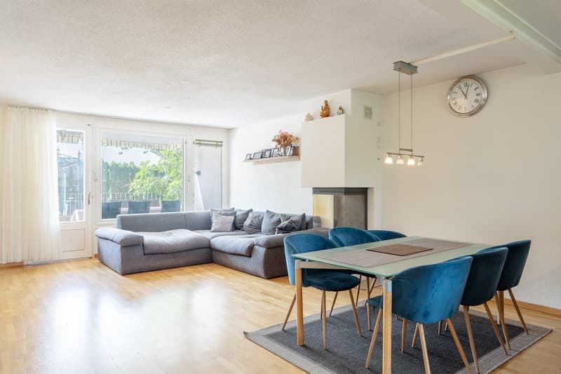 Reiheneckhaus mit Pool in ruhigem Quartier (4)