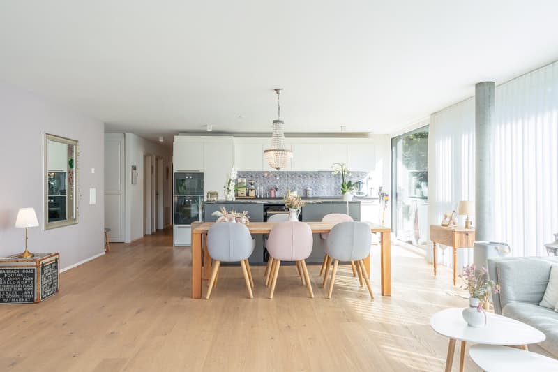 Moderne 4.5-Zimmer-Wohnung im Rosenpark Rüfenacht (10)