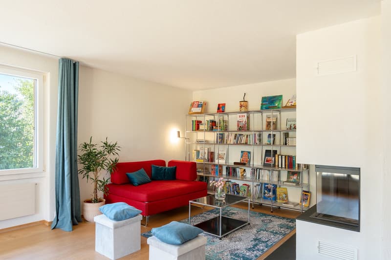 Freistehendes & grosszügiges Einfamilienhaus mit grossem Garten (11)