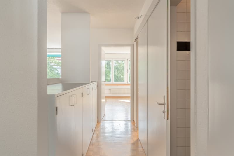 3.5-Zimmer-Wohnung mit Einstellhallenplatz (4)