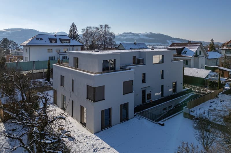Exklusive 3.5 Zimmer Wohnung an zentraler Lage (10)