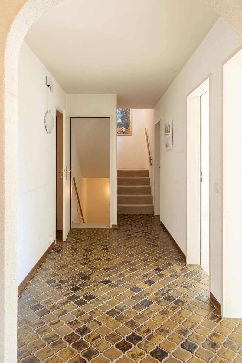 Grosszügiges Doppeleinfamilienhaus an bester Lage in Ittigen (18)