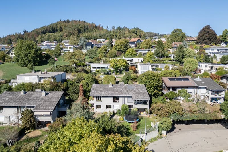 Grosszügiges Doppeleinfamilienhaus an bester Lage in Ittigen (2)