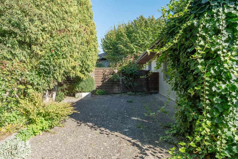 Grosszügiges Doppeleinfamilienhaus an bester Lage in Ittigen (7)