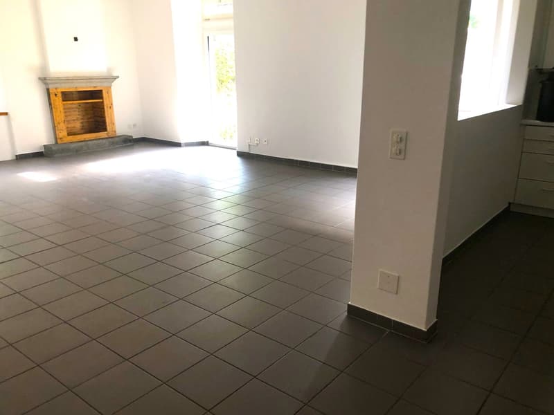Stattliche Liegenschaft  mit Ausbaupotenzial  Casa imponente con appartamenti  con grande potenziale (11)