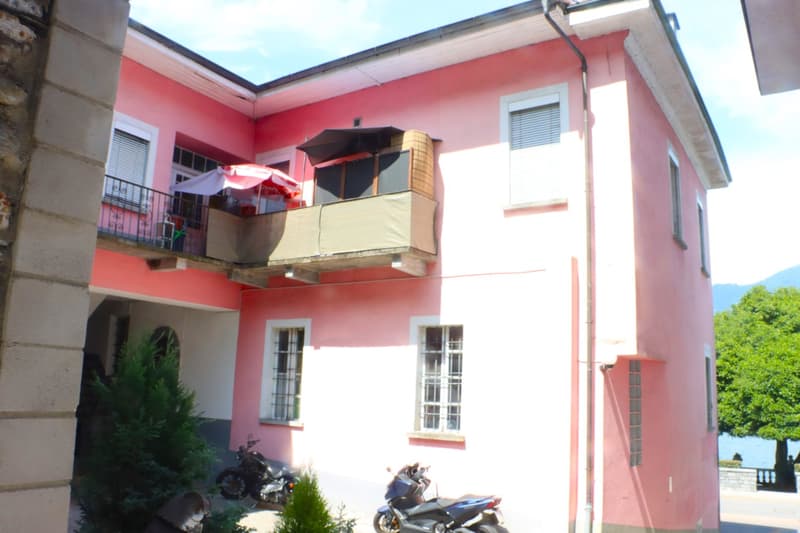 Stattliche Liegenschaft  mit Ausbaupotenzial  Casa imponente con appartamenti  con grande potenziale (8)