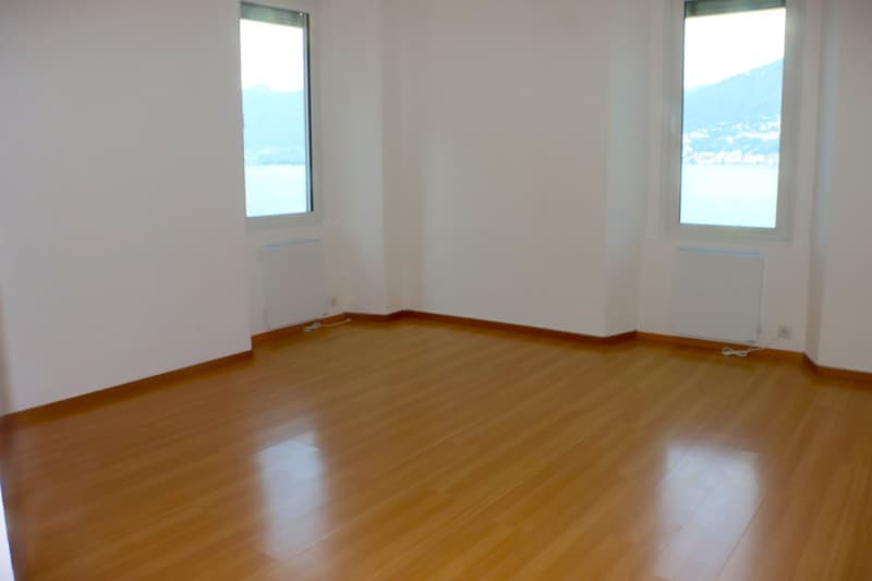 Stattliche Liegenschaft  mit Ausbaupotenzial  Casa imponente con appartamenti  con grande potenziale (6)