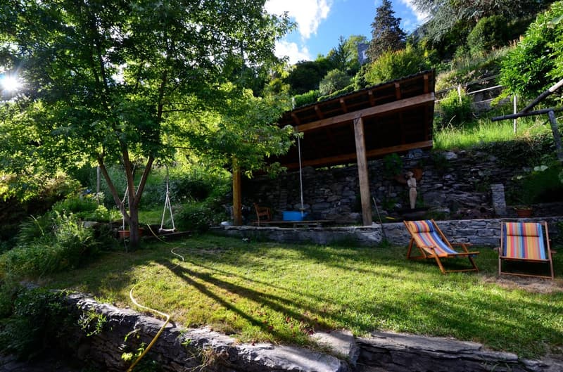 Über den Seen sonniges Zweifamilienhaus (2)