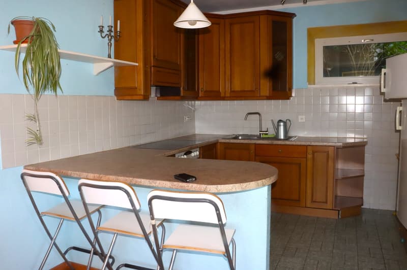 Charmantes Haus mit zwei Wohnungen fertig zum Einziehen (13)